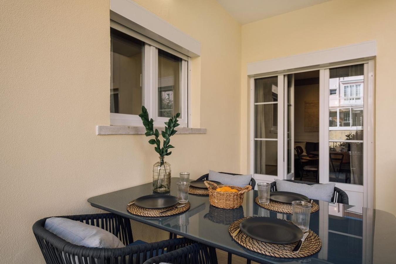 Appartement Fado - 3 Bedrooms, Office And Terrace In Alvalade *